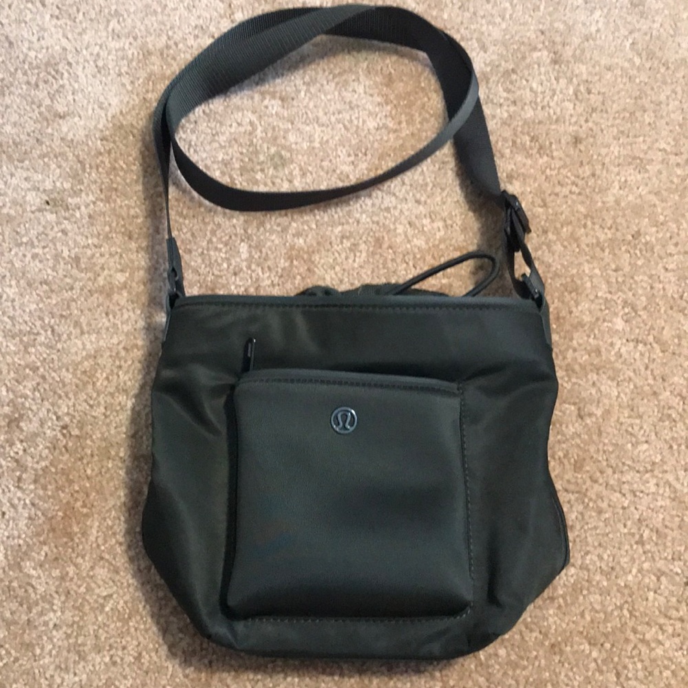 Shoulder Purse. Army Green. Like New.